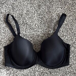 NWOT Felina Black Underwire Bra. Sz 36C